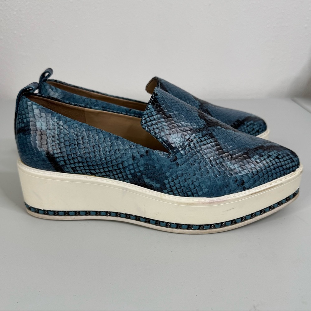 Karl‎ Lagerfeld Brea Blue Snakeskin Print Slip On Platform Shoes Size 6.5